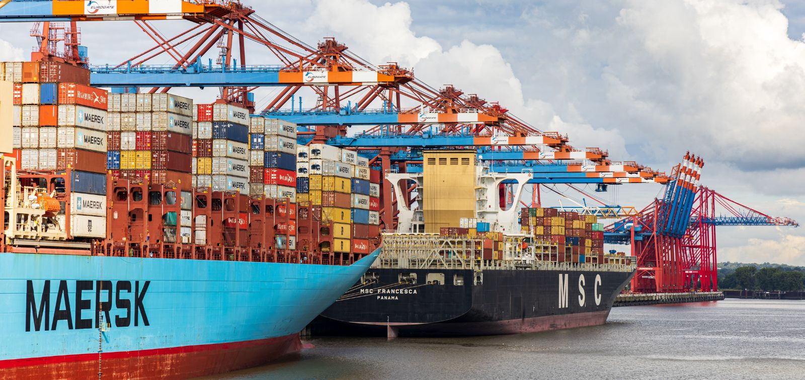 Contratar extranjeros en españa sector naval